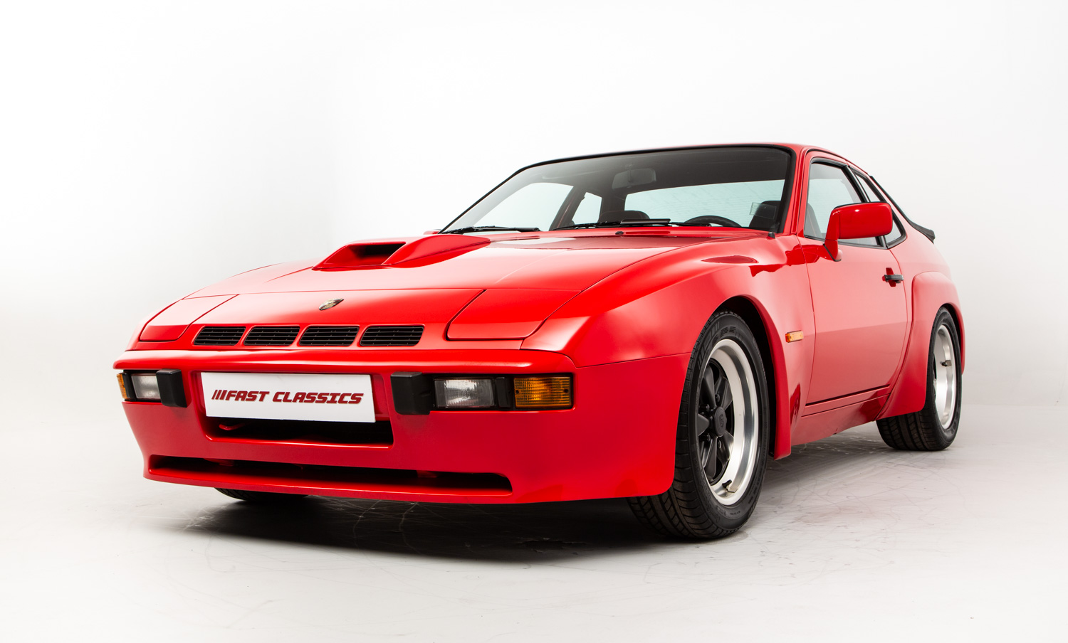 The Unlikely Hero Derek Bells 924 Carrera Gt And Its Triumphant Tale